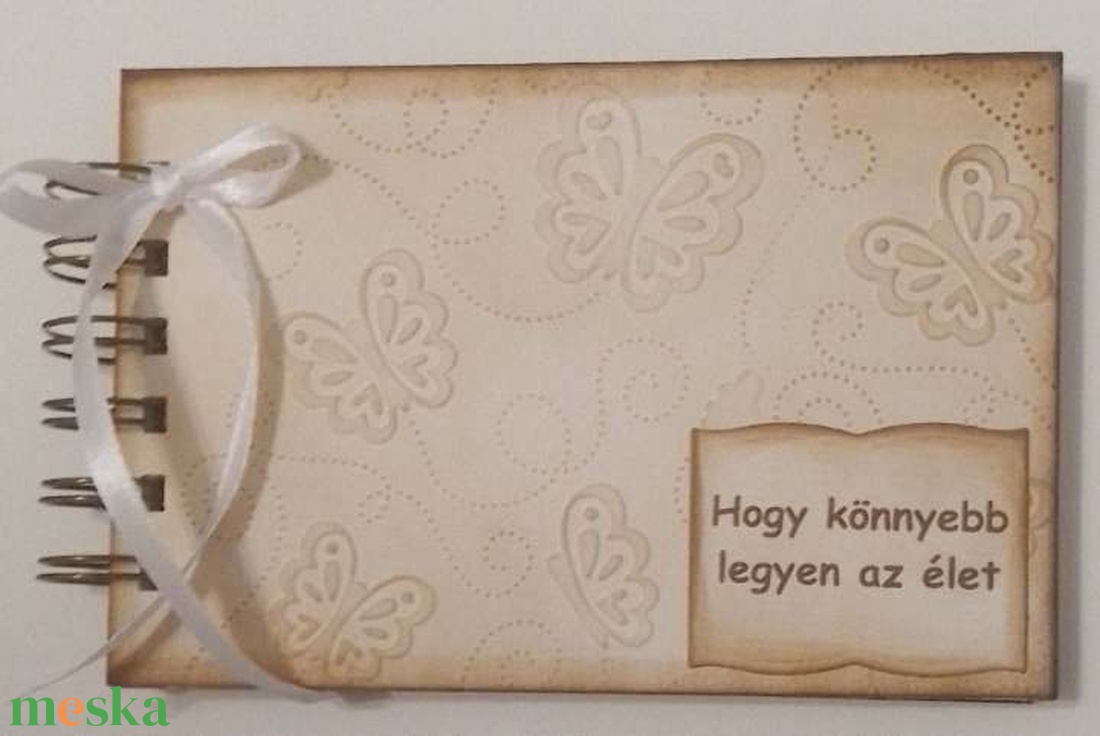 Szakácskönyv - családi,  régóta őrzött receptek - emlékmegőrző albumok  - családi ünnepek - egyedi ajándékötlet - emlék - otthon & életmód - konyhafelszerelés, tálalás - sütés, főzés - receptfüzet - Meska.hu