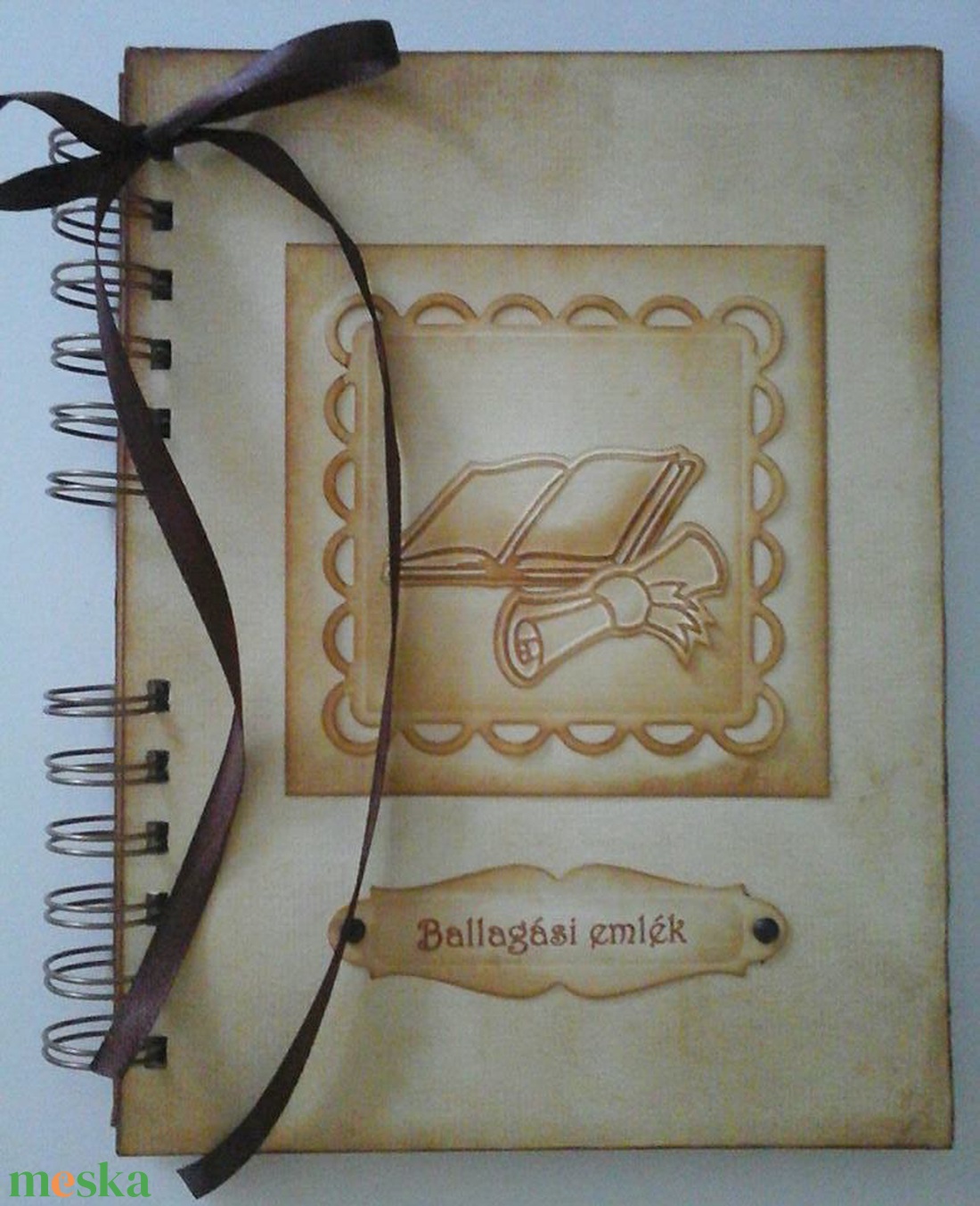 Ballagási album - búcsúajándék - pedagógusajándék- diplomaátadás - emlékmegőrző album - pedagógus -emlék gyermekemnek2 - otthon & életmód - papír, írószer - album & fotóalbum - Meska.hu Ballagási album - búcsúajándék - pedagógusajándék- diplomaátadás - emlékmegőrző album - pedagógus -emlék gyermekemnek2 - otthon & életmód - papír, írószer - album & fotóalbum - Meska.hu