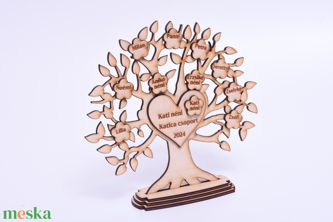 Ballagási ajándék pedagógusoknak, Életfa tábla - otthon & életmód - dekoráció - asztal és polc dekoráció - gravírozott táblák - Meska.hu