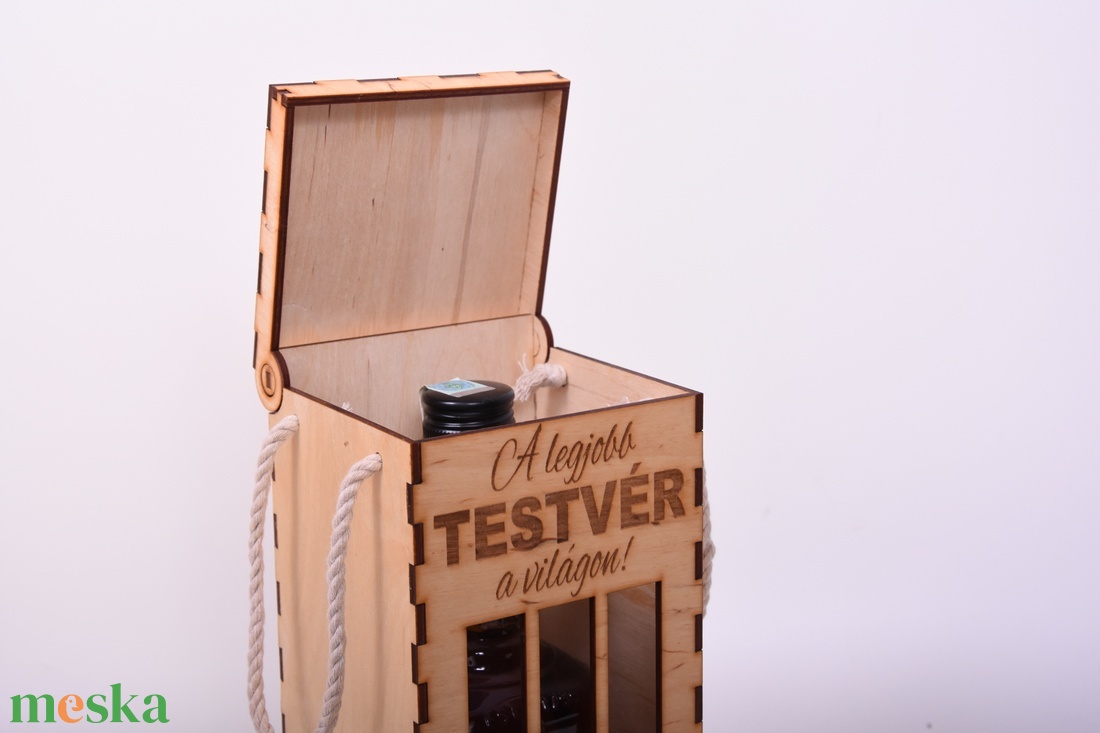 Vicces gravírozott italtartó � börtön - otthon & életmód - konyhafelszerelés, tálalás - italos kellékek - italtartó - Meska.hu