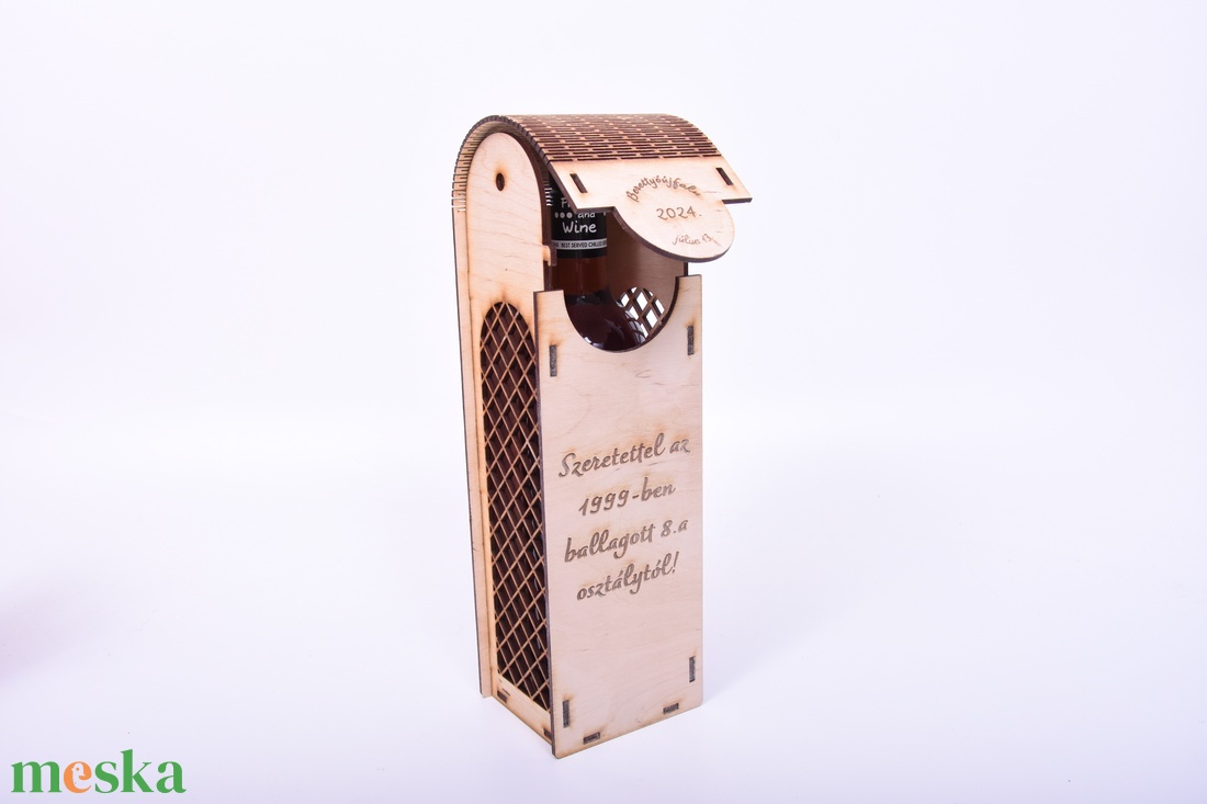 Egyedi gravírozott bortartó - otthon & életmód - konyhafelszerelés, tálalás - italos kellékek - boros díszdoboz - Meska.hu