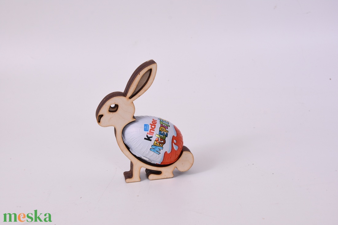 Gravírozott nyuszi tojástartó - ünnepi díszek, dekorációk - húsvéti díszek és dekorációk - húsvéti asztaldíszek - Meska.hu