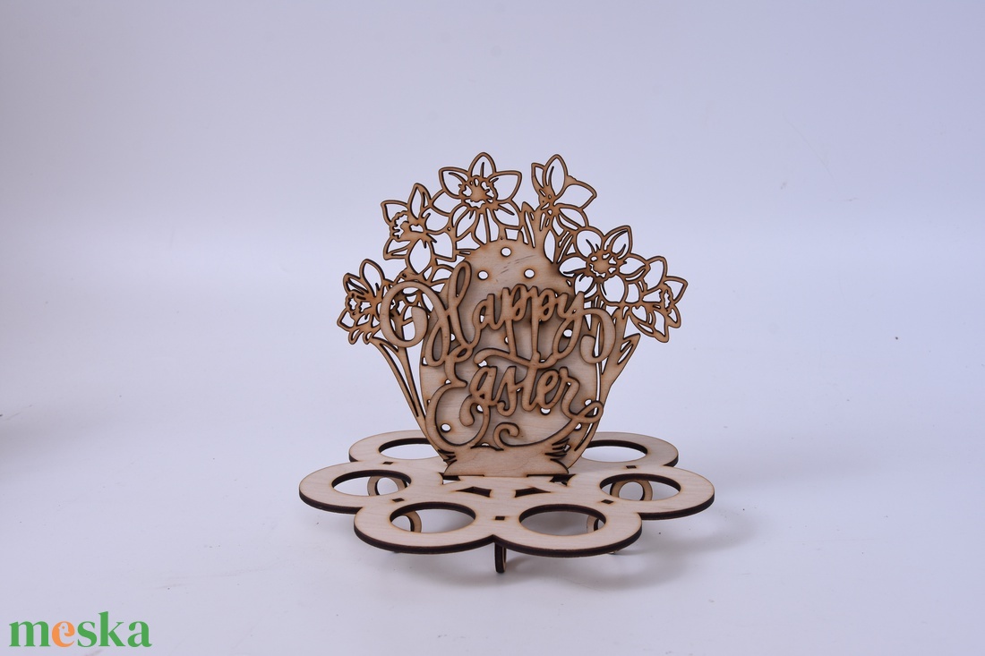 Gravírozott húsvéti tojástartó - ünnepi díszek, dekorációk - húsvéti díszek és dekorációk - húsvéti asztaldíszek - Meska.hu