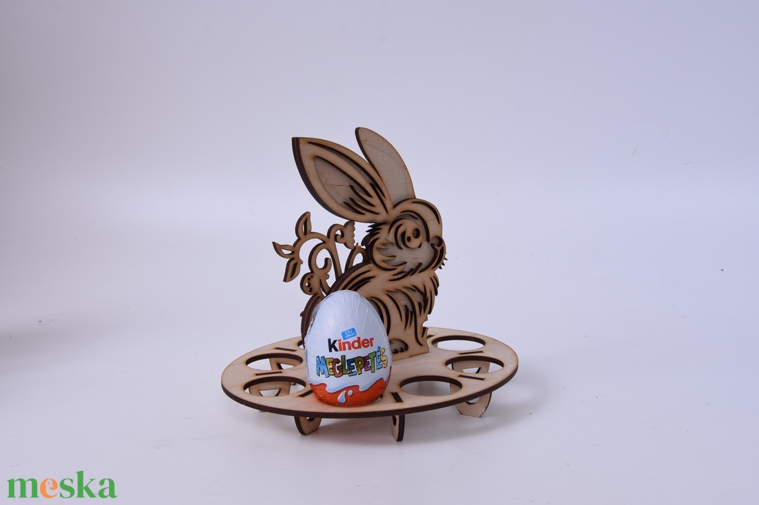Gravírozott húsvéti tojástartó - ünnepi díszek, dekorációk - húsvéti díszek és dekorációk - húsvéti asztaldíszek - Meska.hu