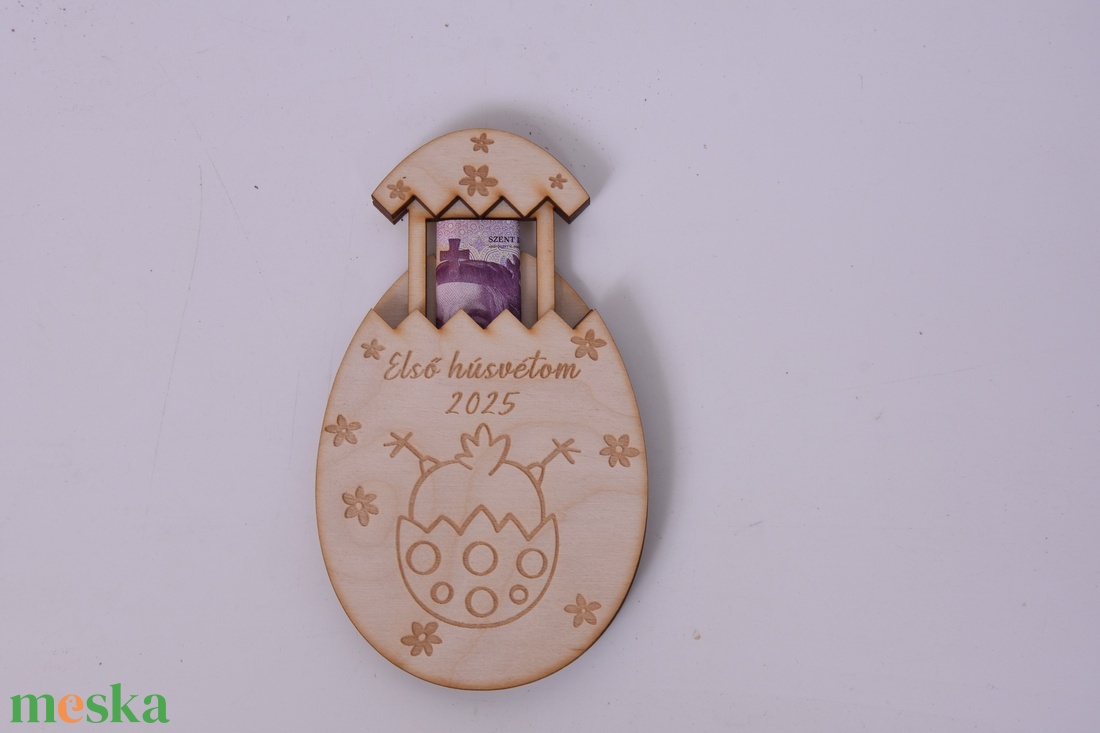 Húsvéti pénzátadó tojás névvel gravírozva - ünnepi díszek, dekorációk - húsvéti díszek és dekorációk - húsvéti pénzátadó - Meska.hu