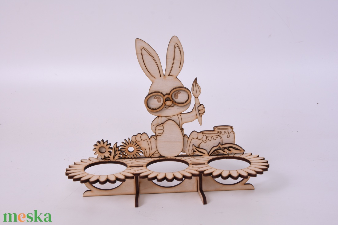 Gravírozott húsvéti nyuszis tojástartó - ünnepi díszek, dekorációk - húsvéti díszek és dekorációk - húsvéti tojástartó - Meska.hu