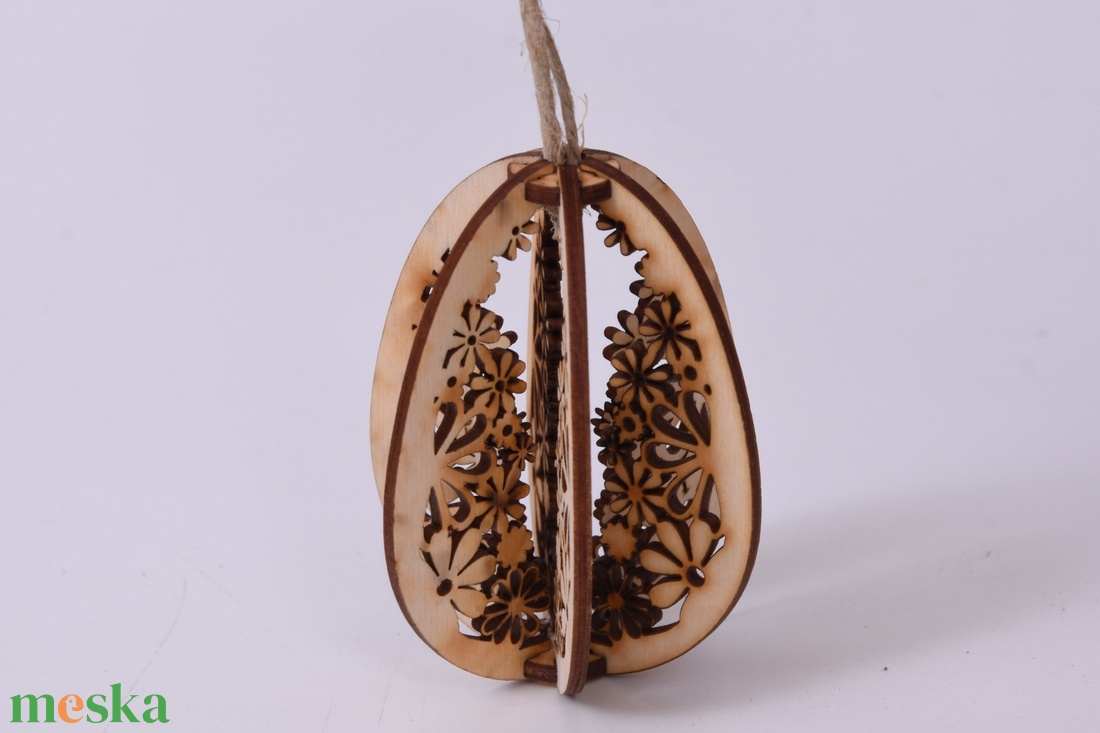 Gravírozott húsvéti 3D tojás - ünnepi díszek, dekorációk - húsvéti díszek és dekorációk - húsvéti tojás, hímestojás - Meska.hu