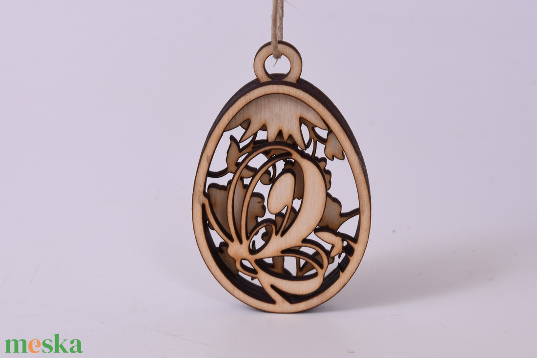 Gravírozott húsvéti tojás névvel - ünnepi díszek, dekorációk - húsvéti díszek és dekorációk - húsvéti tojás, hímestojás - Meska.hu