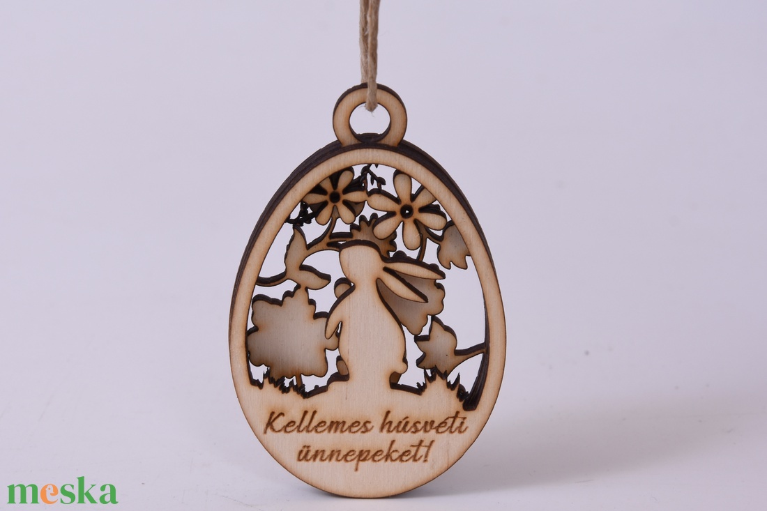 Gravírozott húsvéti tojás névvel - ünnepi díszek, dekorációk - húsvéti díszek és dekorációk - húsvéti tojás, hímestojás - Meska.hu