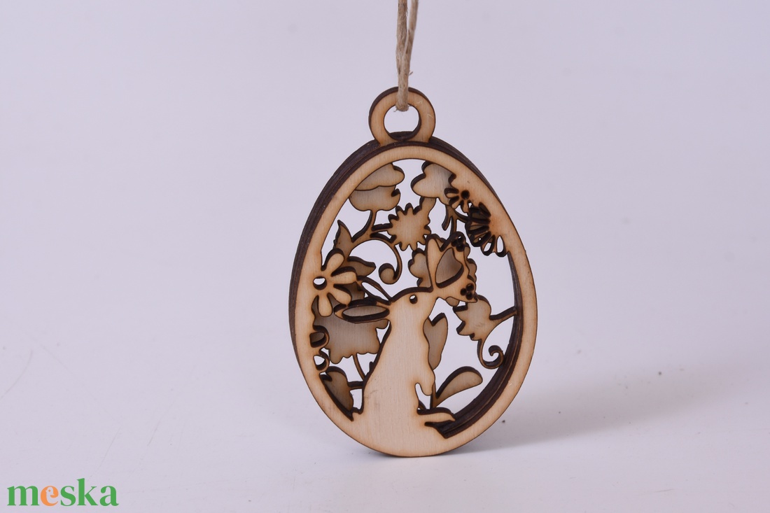 Gravírozott húsvéti tojás névvel - ünnepi díszek, dekorációk - húsvéti díszek és dekorációk - húsvéti tojás, hímestojás - Meska.hu