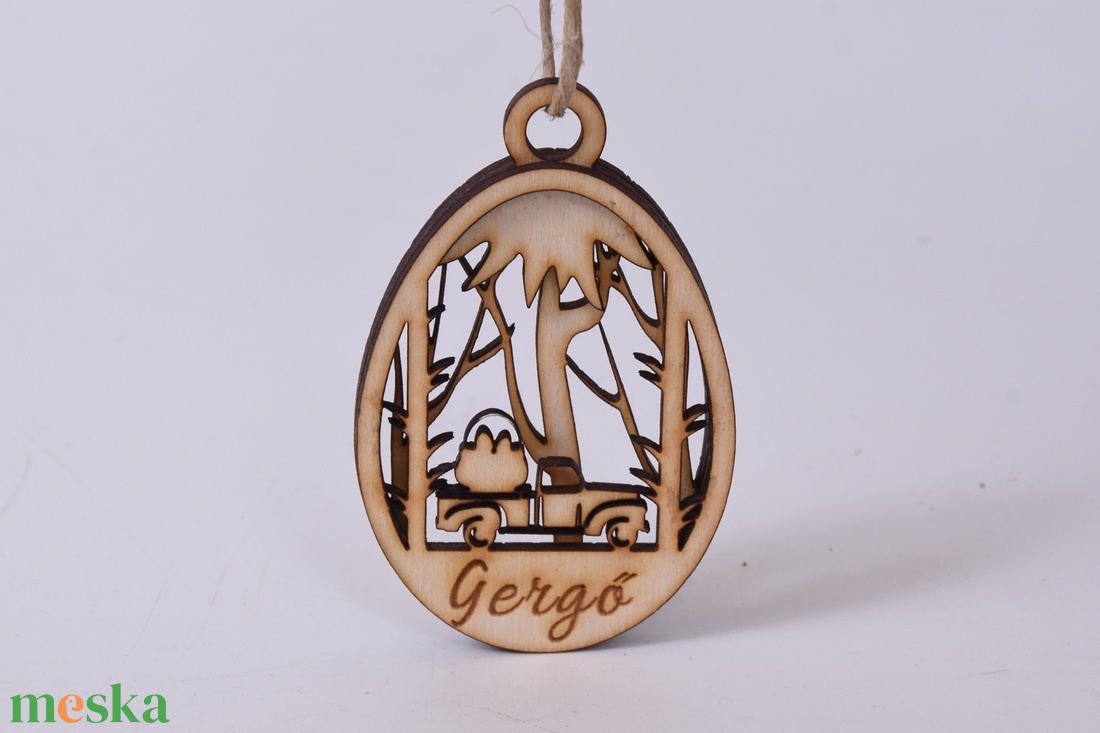 Gravírozott húsvéti tojás névvel - ünnepi díszek, dekorációk - húsvéti díszek és dekorációk - húsvéti tojás, hímestojás - Meska.hu