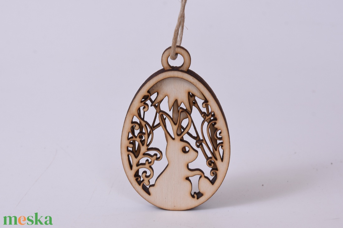 Gravírozott húsvéti tojás névvel - ünnepi díszek, dekorációk - húsvéti díszek és dekorációk - húsvéti tojás, hímestojás - Meska.hu