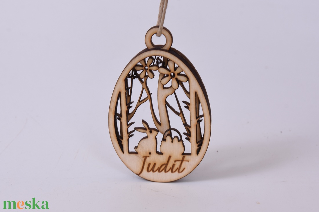 Gravírozott húsvéti tojás névvel - ünnepi díszek, dekorációk - húsvéti díszek és dekorációk - húsvéti tojás, hímestojás - Meska.hu