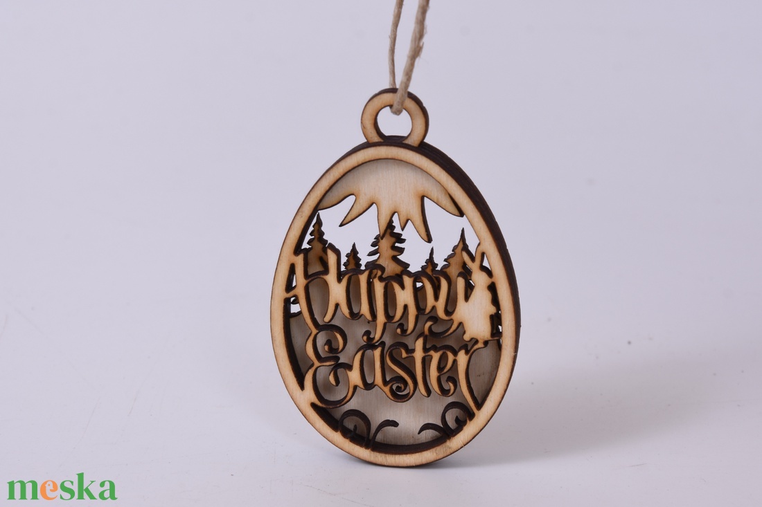 Gravírozott húsvéti tojás névvel - ünnepi díszek, dekorációk - húsvéti díszek és dekorációk - húsvéti tojás, hímestojás - Meska.hu