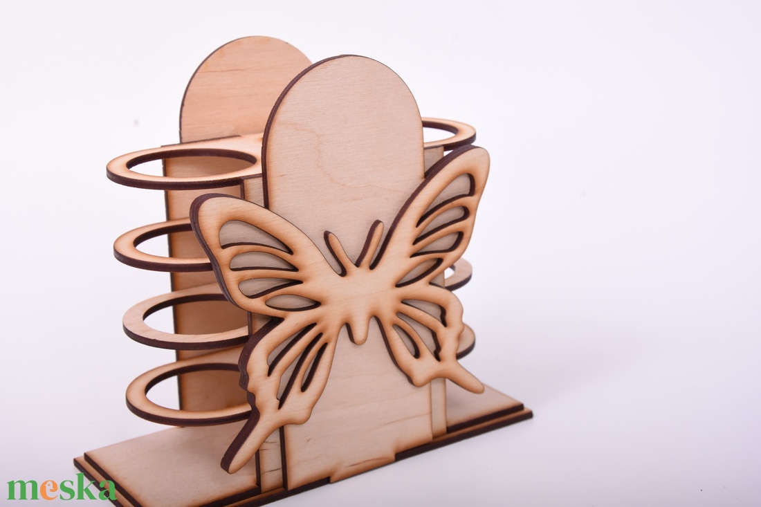 Gravírozott ceruzatartó � pillangó - otthon & életmód - tárolás & rendszerezés - íróasztali tároló - Meska.hu