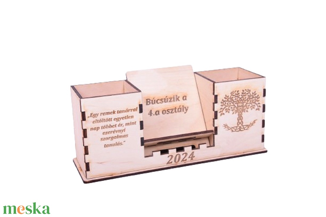 Gravírozott ceruzatartó telefon tartóval - otthon & életmód - tárolás & rendszerezés - íróasztali tároló - Meska.hu