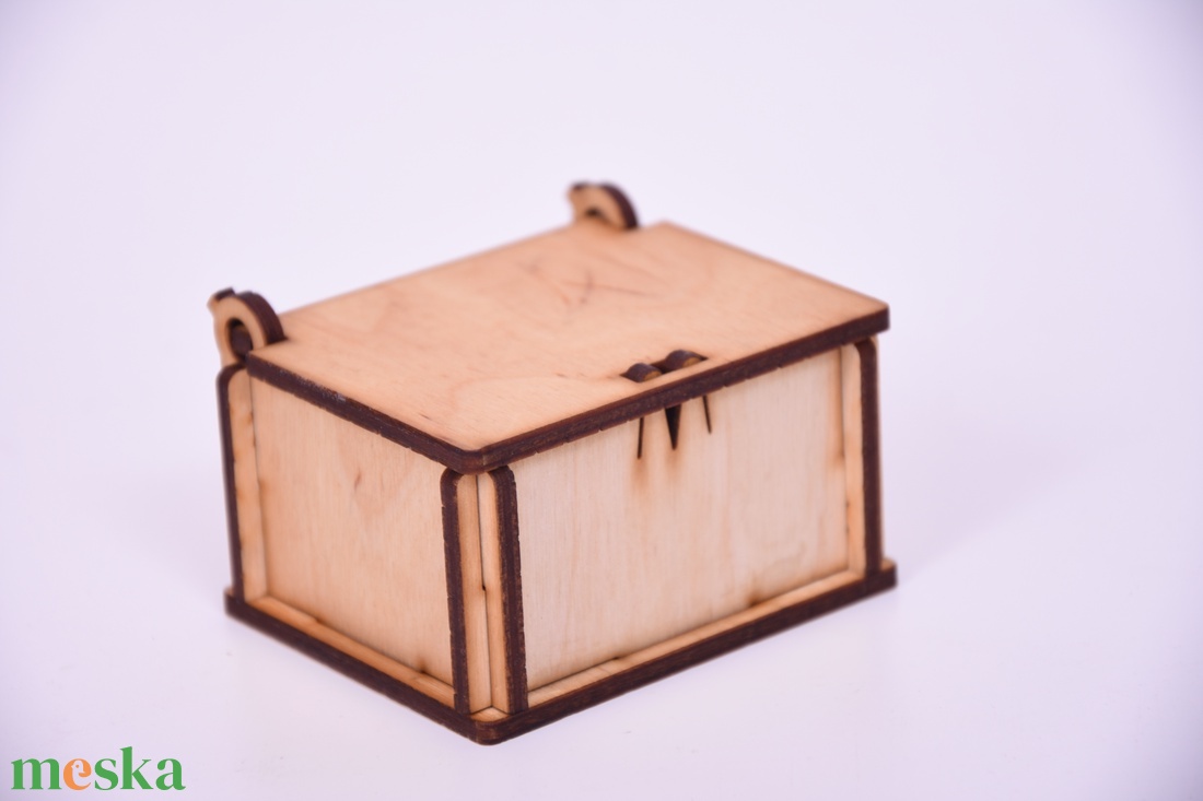 Gravírozott fa kis doboz - otthon & életmód - dekoráció - asztal és polc dekoráció - díszdoboz - Meska.hu
