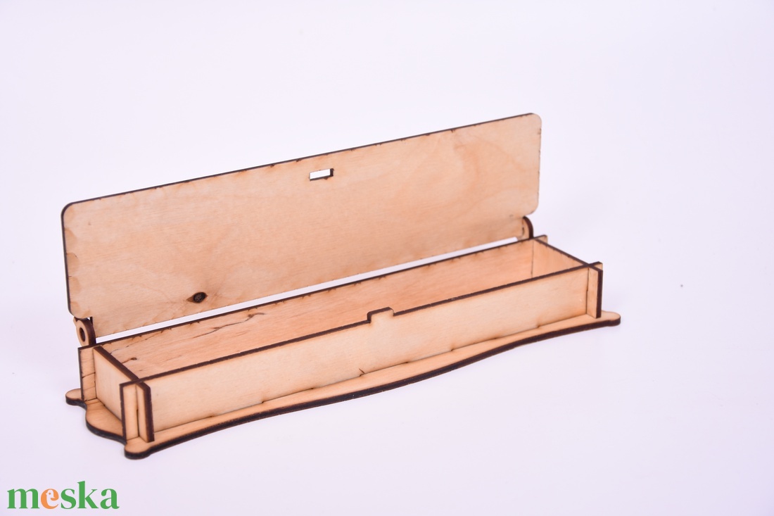 Gravírozott fa doboz - otthon & életmód - dekoráció - asztal és polc dekoráció - díszdoboz - Meska.hu