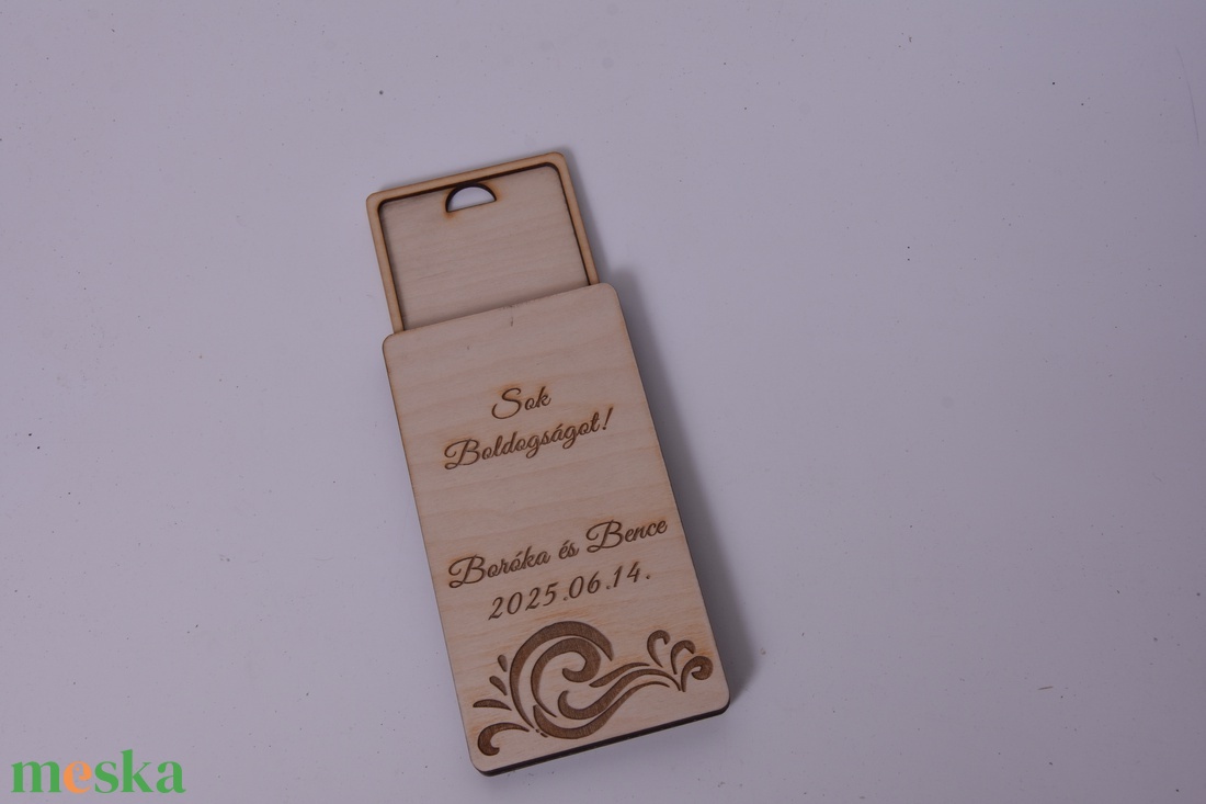 Gravírozott pénzátadó doboz-Esküvőre - esküvő - emlék & ajándék - nászajándék - esküvői pénzátadó doboz - Meska.hu