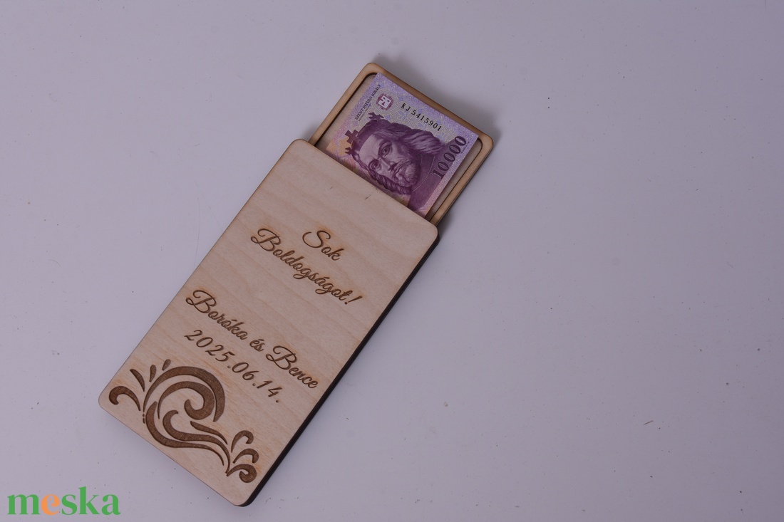 Gravírozott pénzátadó doboz-Esküvőre - esküvő - emlék & ajándék - nászajándék - esküvői pénzátadó doboz - Meska.hu