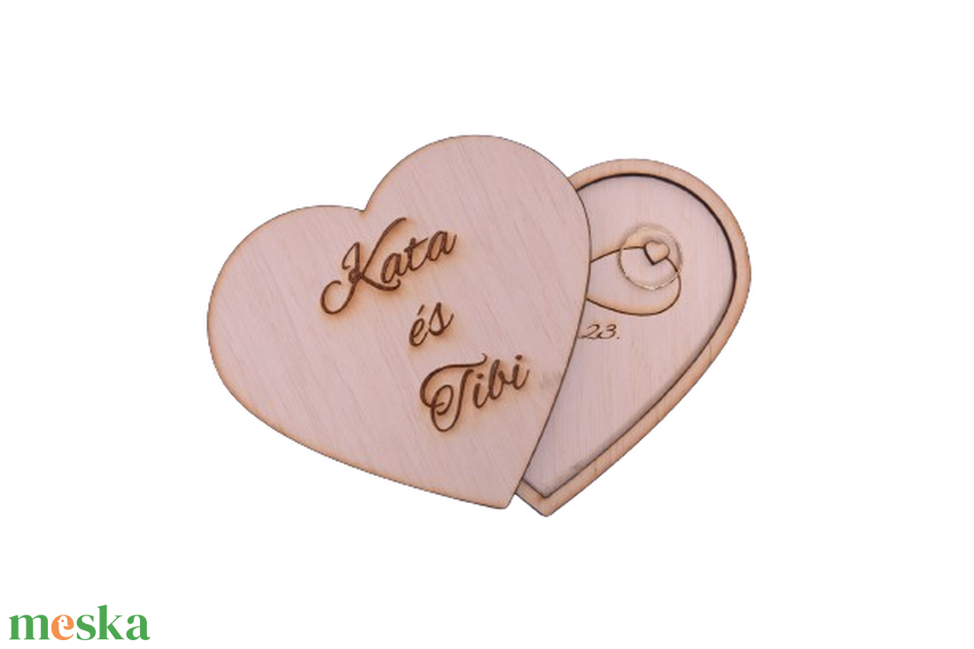 Szív alakú gravírozható gyűrűtartó tetővel - esküvő - kiegészítők - gyűrűtartó & gyűrűpárna - Meska.hu