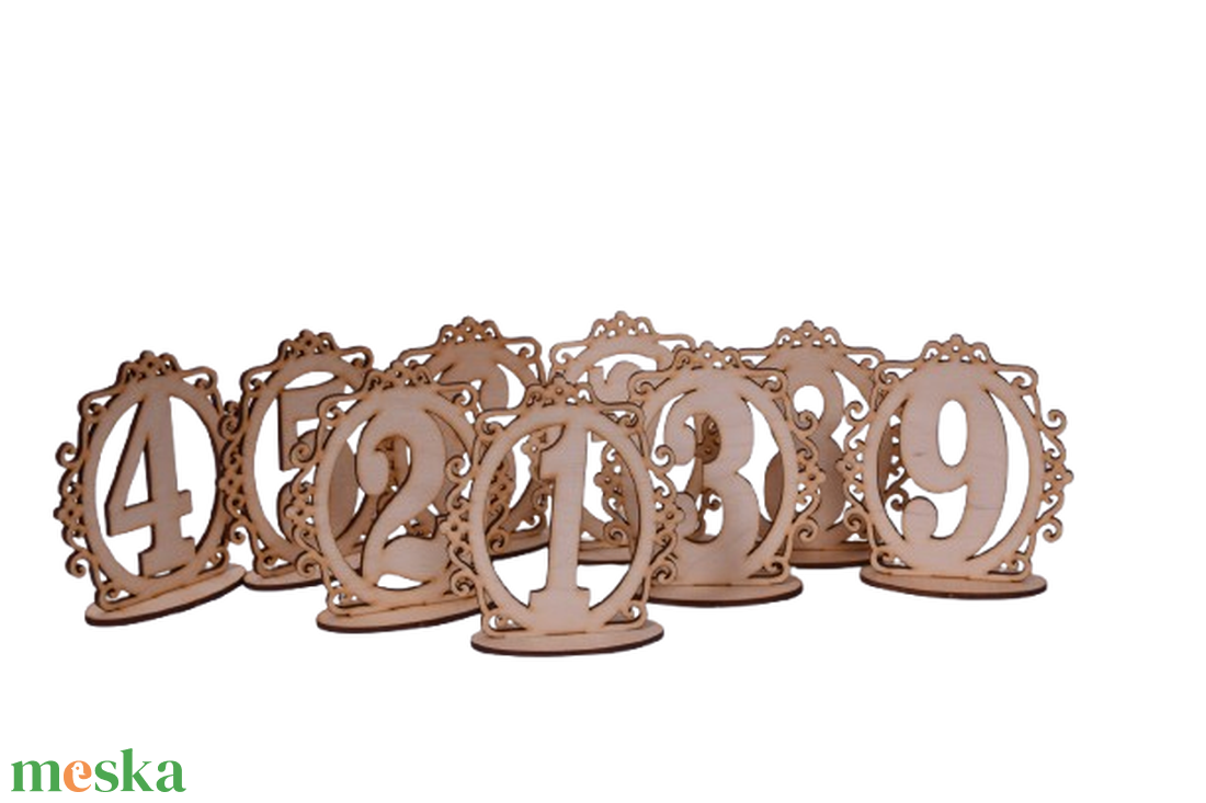 Gravírozott asztalszámívó - esküvő - dekoráció - tábla & jelzés - Meska.hu