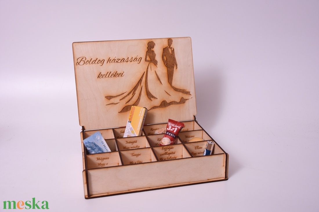 Gravírozott fadoboz � A boldog házasság kellékei - esküvő - emlék & ajándék - doboz - Meska.hu