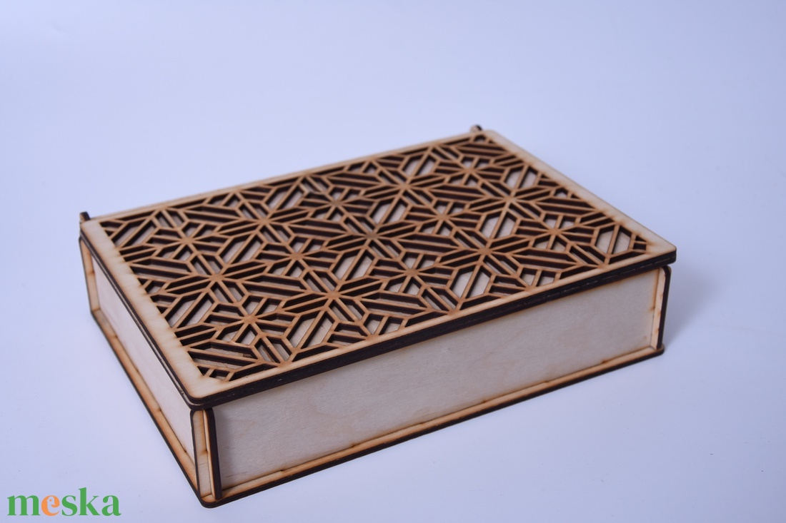 Gravírozott fadoboz � A boldog házasság kellékei - esküvő - emlék & ajándék - doboz - Meska.hu