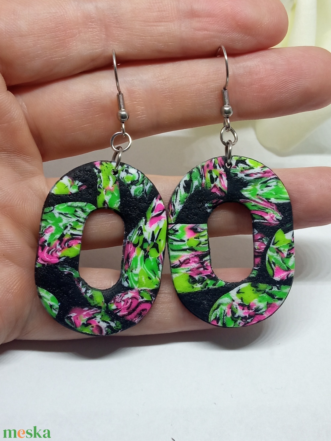 Neon cirmos fülbevaló - ékszer - fülbevaló - lógó csepp fülbevaló - Meska.hu Neon cirmos fülbevaló - ékszer - fülbevaló - lógó csepp fülbevaló - Meska.hu