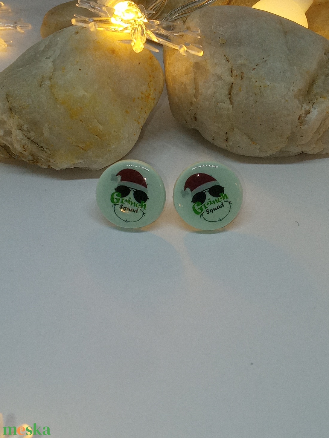 Grincs bedugós füli - ékszer - fülbevaló - lógó fülbevaló - Meska.hu