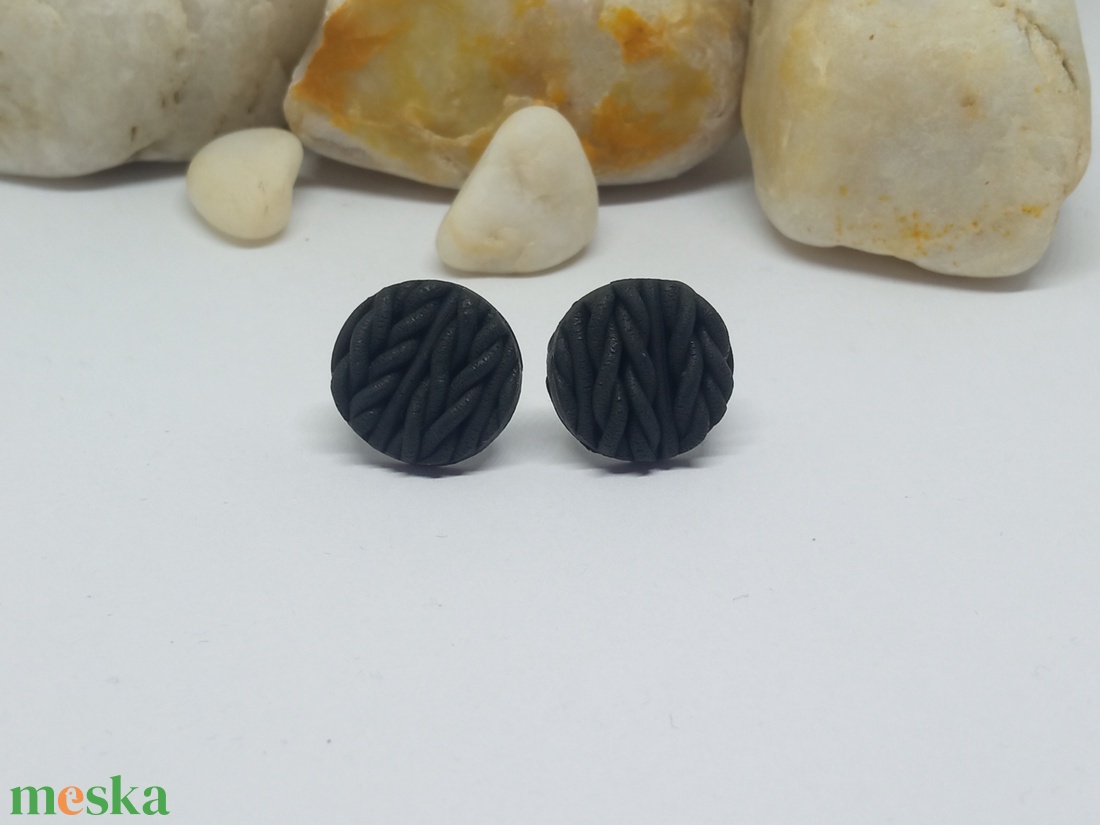 Kötött mintás bedugós fülbevaló  - ékszer - fülbevaló - klipsz - Meska.hu