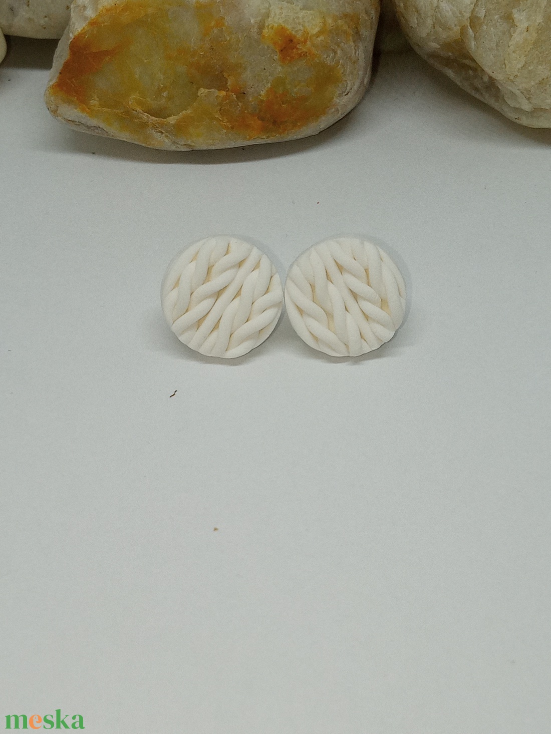 Kötött mintás bedugós fülbevaló  - ékszer - fülbevaló - klipsz - Meska.hu