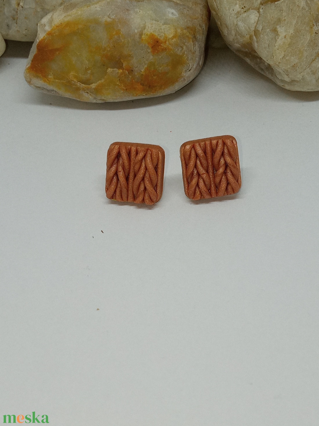 Kötött mintás bedugós fülbevaló  - ékszer - fülbevaló - klipsz - Meska.hu