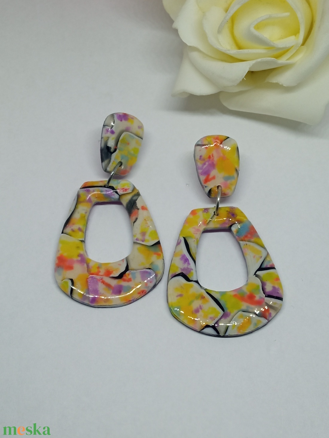 Cirmos,színes fülbevaló  - ékszer - fülbevaló - lógó fülbevaló - Meska.hu