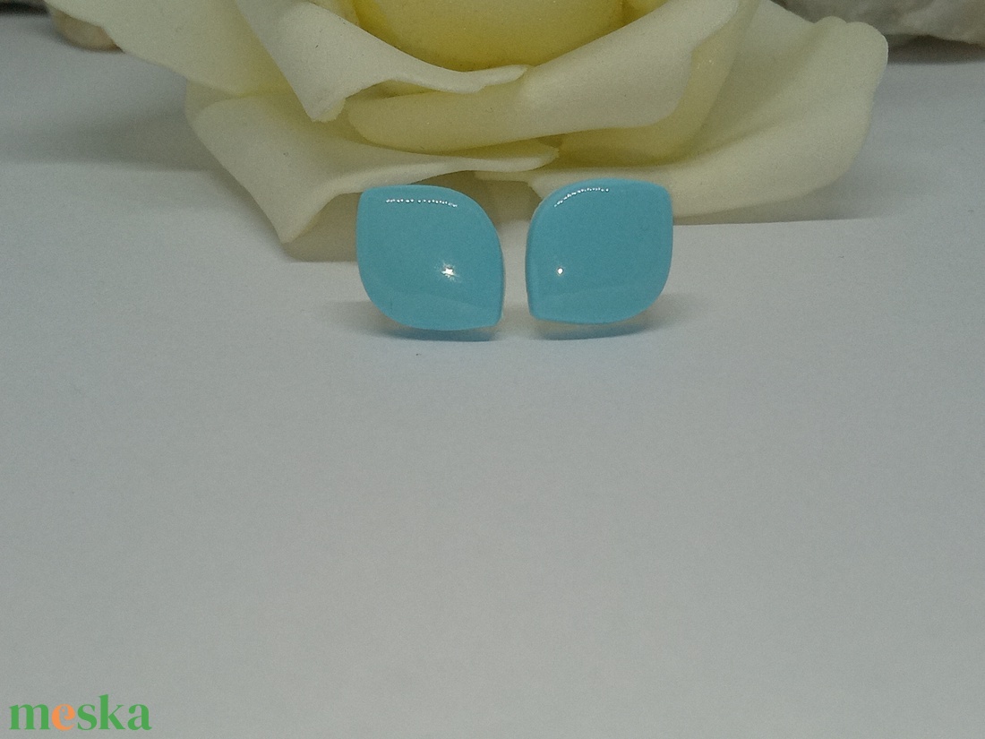 Kis szirom bedugós fülbevaló  - ékszer - fülbevaló - klipsz - Meska.hu