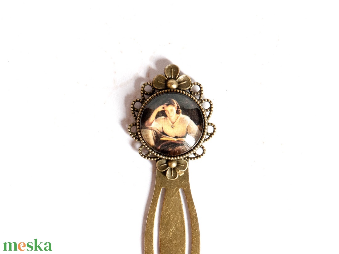 Üveglencsés könyvjelző, olvasó nőt ábrázoló képpel - könyv & zene - könyvjelző - Meska.hu