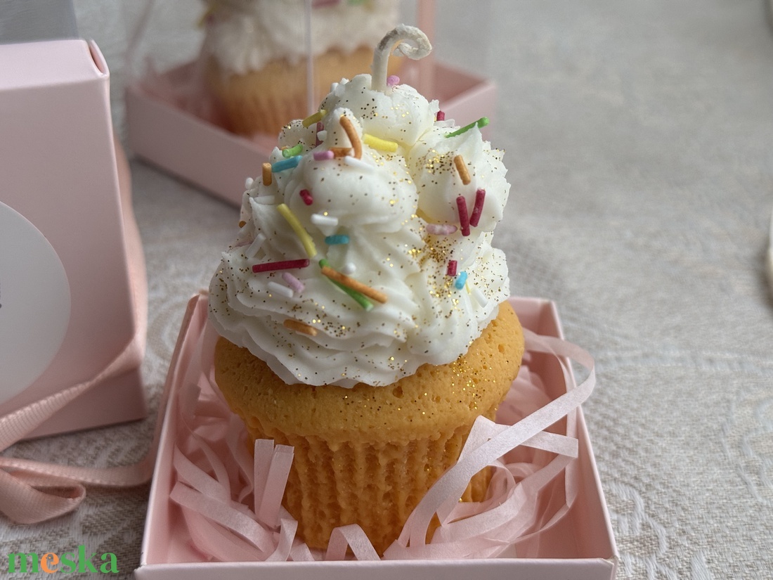 Sweet Wish - cupcake gyertya díszdobozban - otthon & életmód - gyertya, illat, aroma - gyertya - Meska.hu