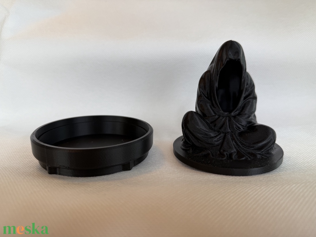 Meditáló halál mécses tartó - otthon & életmód - gyertya, illat, aroma - mécses és mécsestartó - Meska.hu
