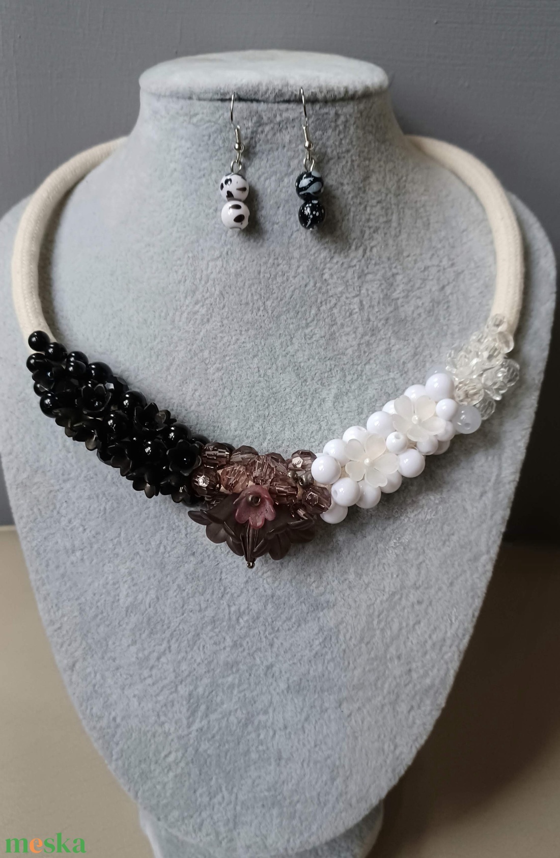 Black and white - ékszer - ékszerszett - Meska.hu