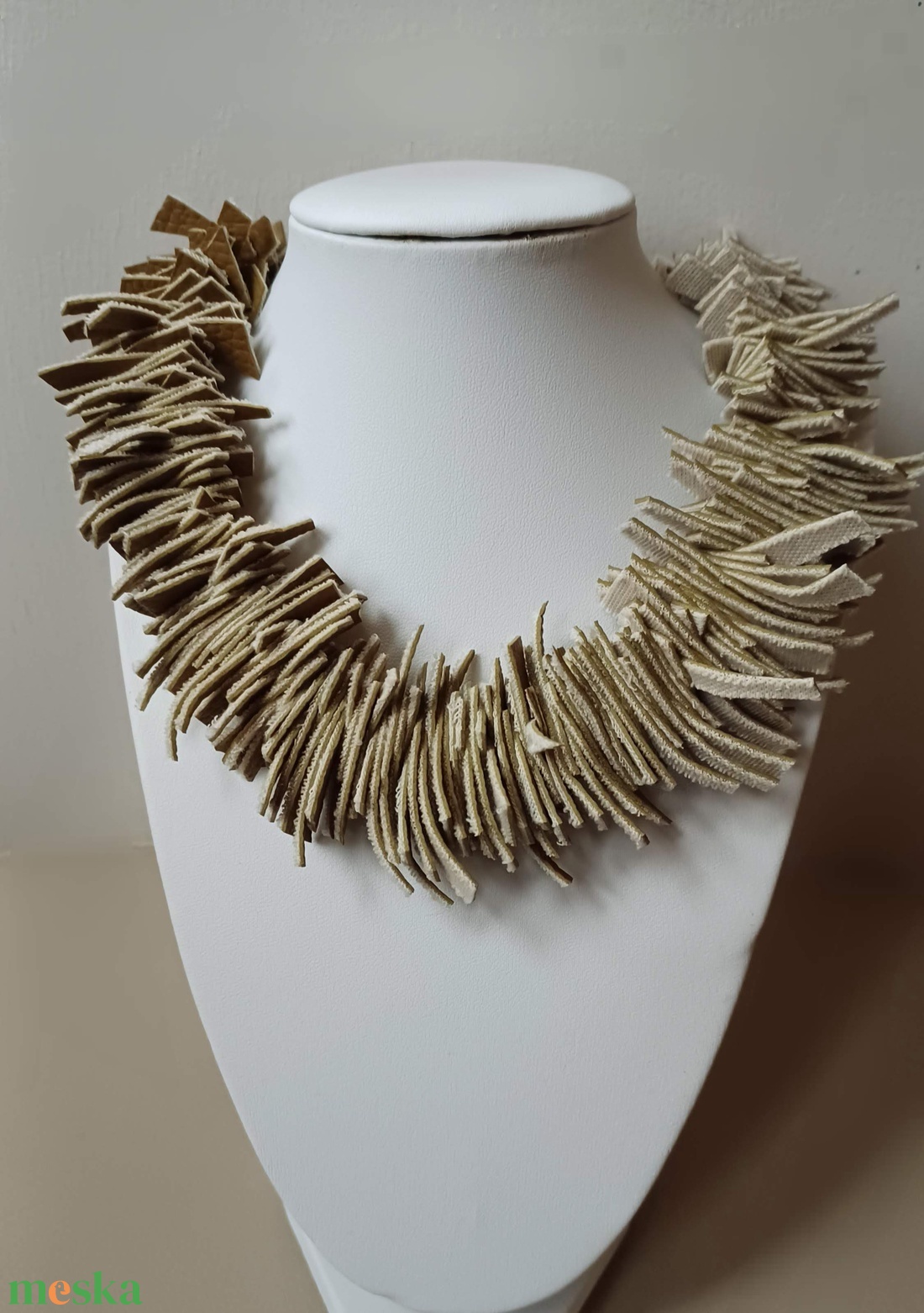 Bőrben.. - ékszer - nyaklánc - medál nélküli nyaklánc - Meska.hu