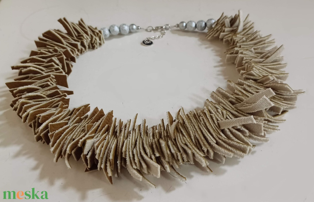 Bőrben.. - ékszer - nyaklánc - medál nélküli nyaklánc - Meska.hu