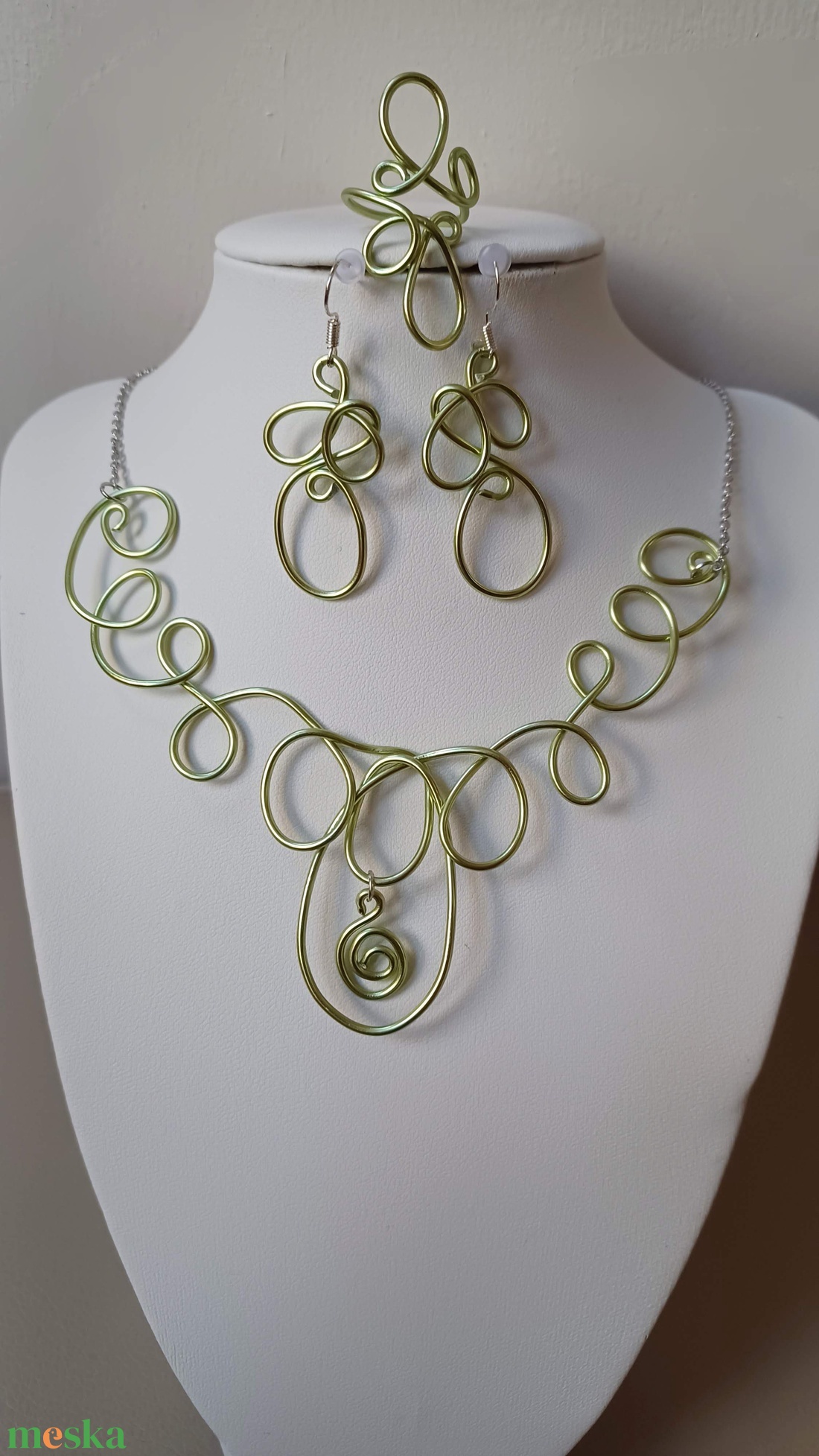 Tekerem zöldben - ékszer - ékszerszett - Meska.hu