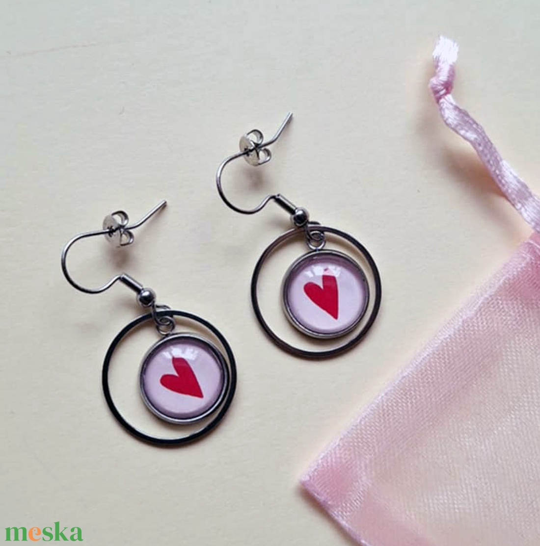 Szíves lógós  fülbevaló - ékszer - fülbevaló - lógó fülbevaló - Meska.hu