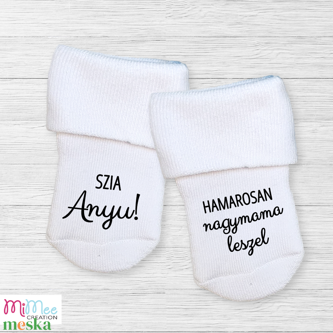 Baba bejelentő zokni, bababejelentő ajándék nagymamáknak - ruha & divat - babaruha & gyerekruha - babafotózási ruha és kellék - Meska.hu Baba bejelentő zokni, bababejelentő ajándék nagymamáknak - ruha & divat - babaruha & gyerekruha - babafotózási ruha és kellék - Meska.hu
