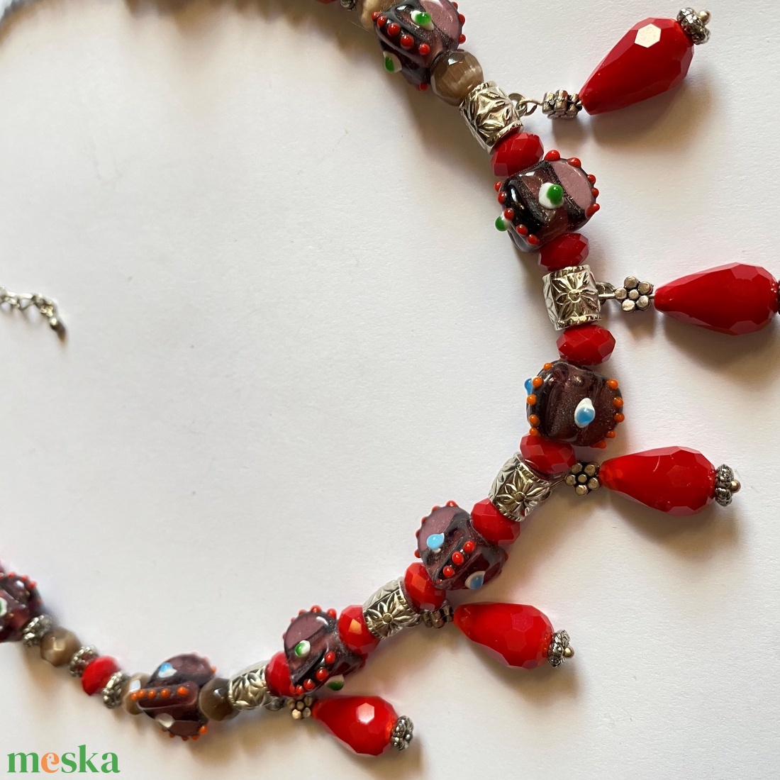 Barnapiros üveggyöngyös nyakék - ékszer - nyaklánc - gyöngyös nyaklánc - Meska.hu