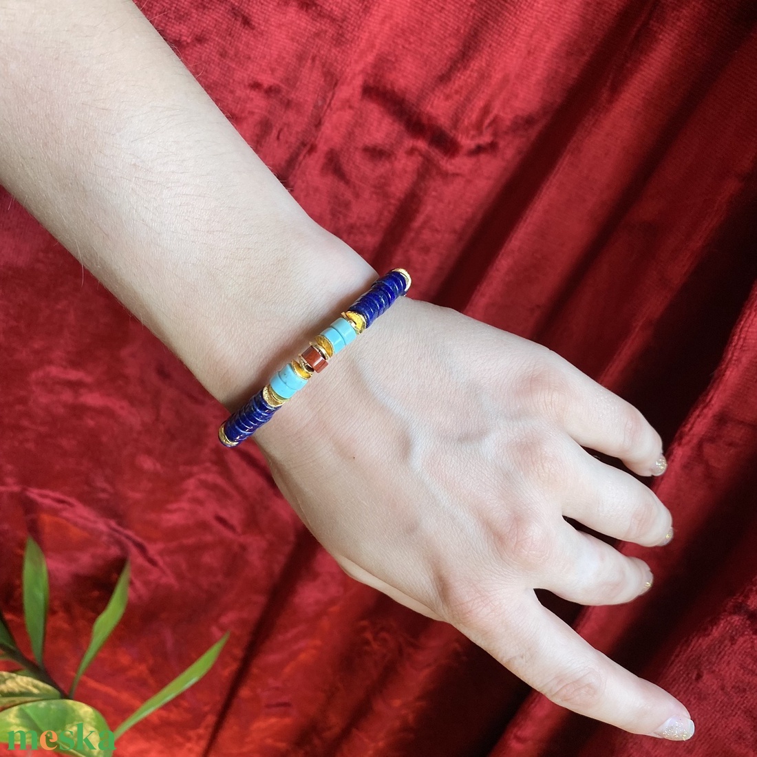 Heishi karkötő lapis lazuli, türkiz és vörös jáde gyöngyökből - ékszer - karkötő - gyöngyös karkötő - Meska.hu Heishi karkötő lapis lazuli, türkiz és vörös jáde gyöngyökből - ékszer - karkötő - gyöngyös karkötő - Meska.hu