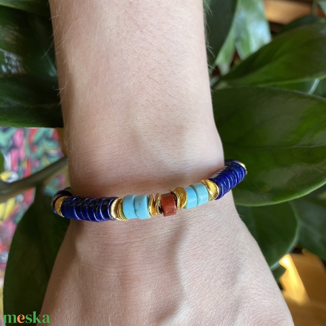 Heishi karkötő lapis lazuli, türkiz és vörös jáde gyöngyökből - ékszer - karkötő - gyöngyös karkötő - Meska.hu Heishi karkötő lapis lazuli, türkiz és vörös jáde gyöngyökből - ékszer - karkötő - gyöngyös karkötő - Meska.hu