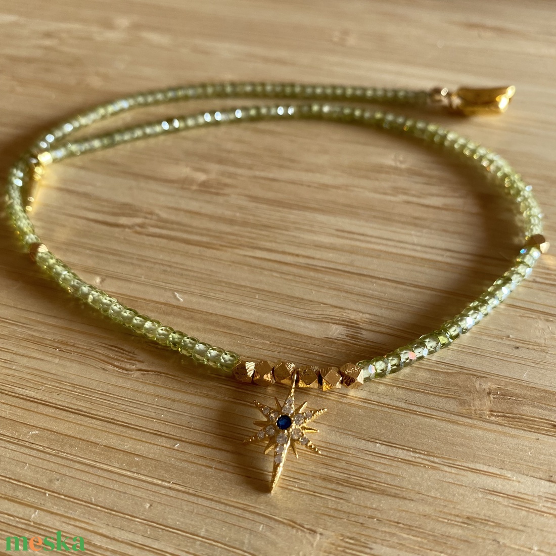 Peridot nyakék északcsillag medállal - ékszer - nyaklánc - medálos nyaklánc - Meska.hu Peridot nyakék északcsillag medállal - ékszer - nyaklánc - medálos nyaklánc - Meska.hu