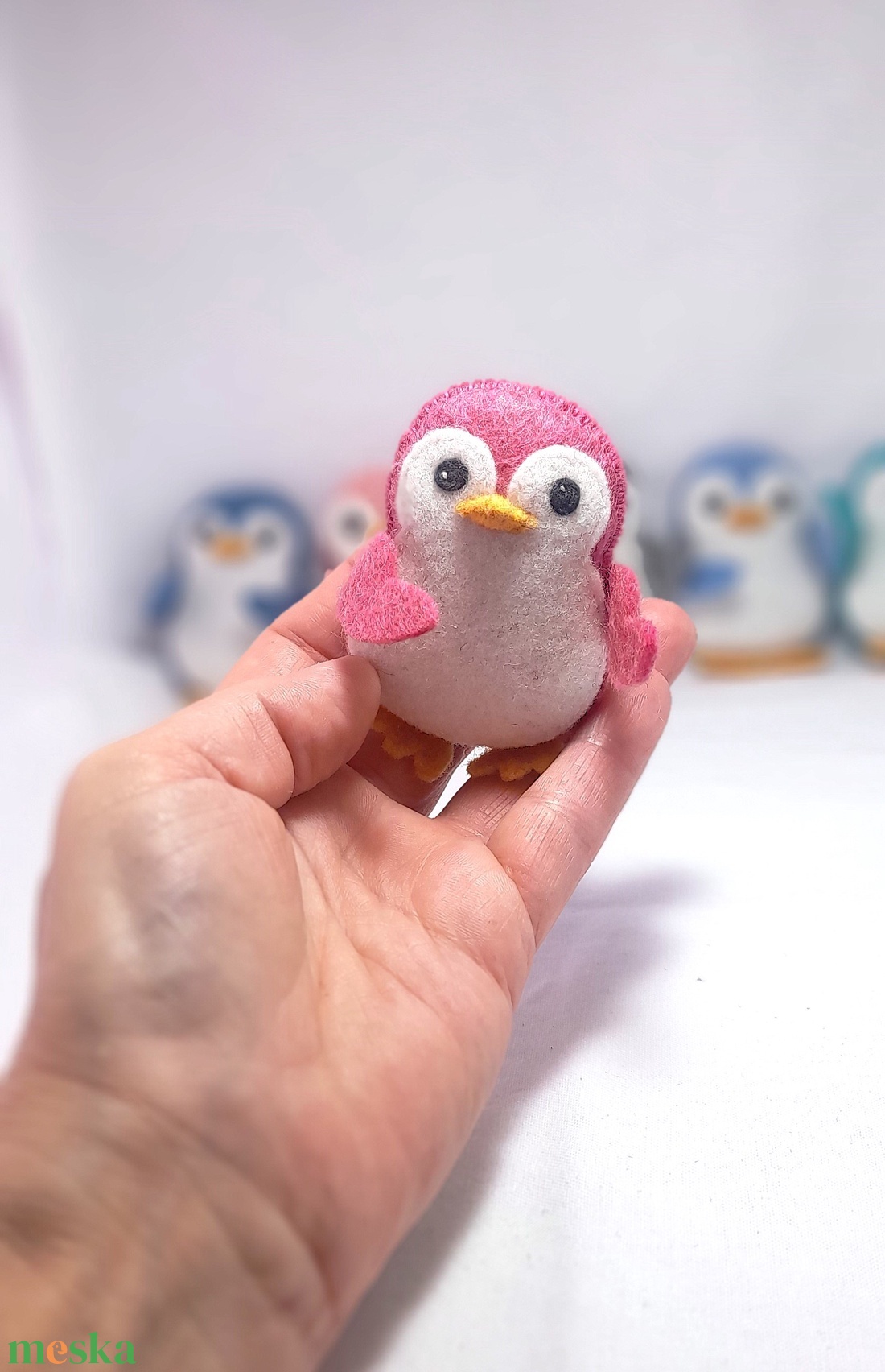 Vidám szines pingvinek - rózsaszín 2.. - otthon & életmód - dekoráció - fali és függő dekoráció - függődísz - Meska.hu