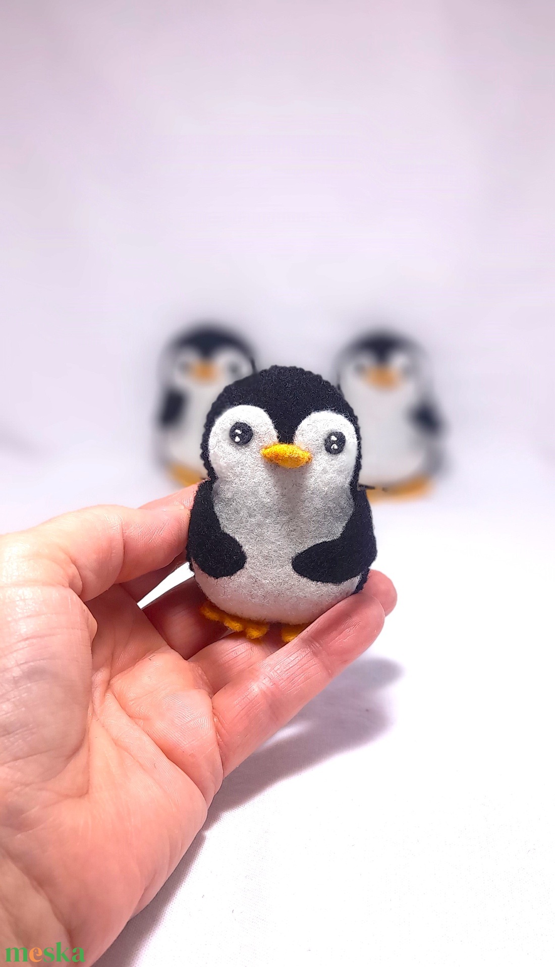 Vidám filc pingvinek. - otthon & életmód - dekoráció - fali és függő dekoráció - függődísz - Meska.hu